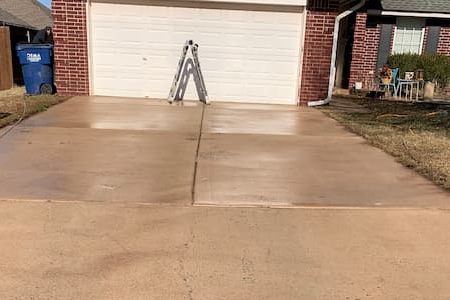 How oklahomas red dirt and clay staining affect your yukon curb appeal